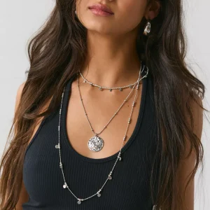 Liza Long Metal Pendant Layering Necklace Set